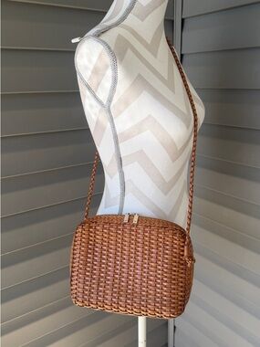 Vintage CEM Woven Brown Leather Crossbody Purse Basket Weave